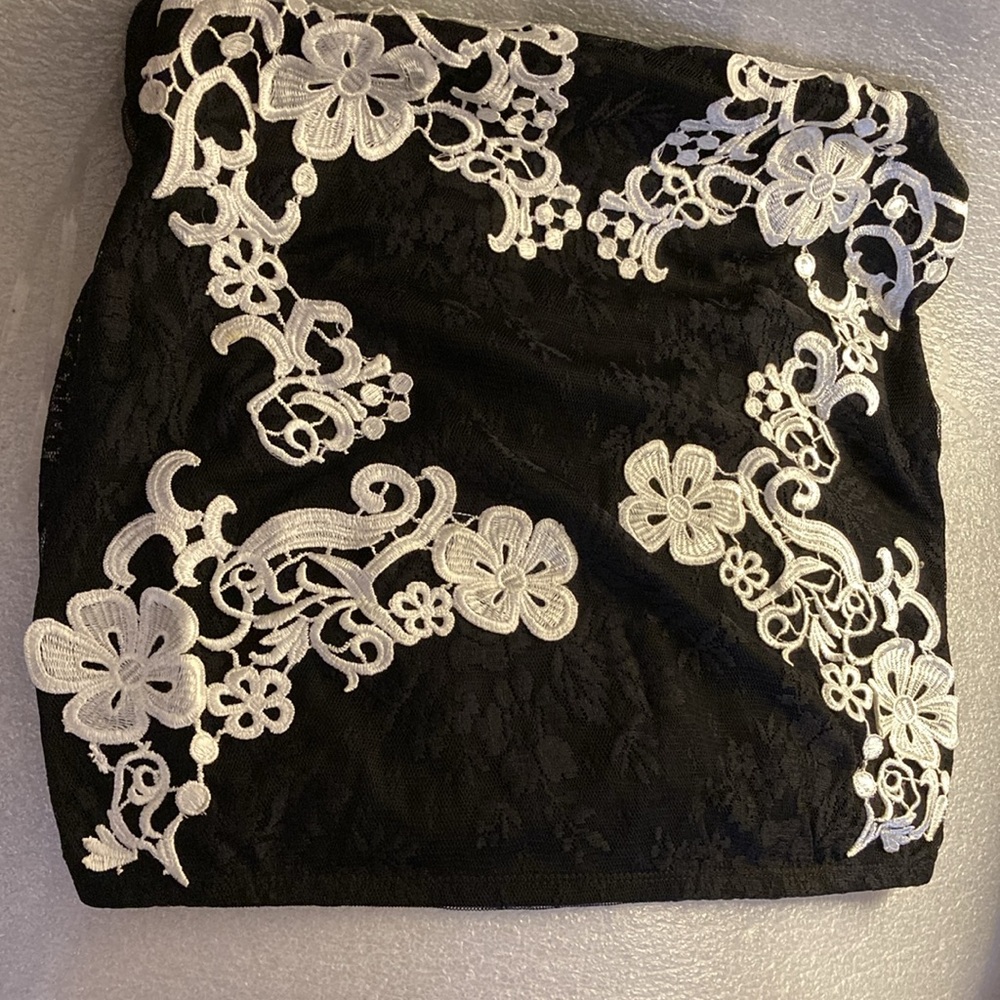 NWT - I.N.C. International Concepts Black Lace Sleeveless Halter Blouse - Sz PM - Picture 11 of 16
